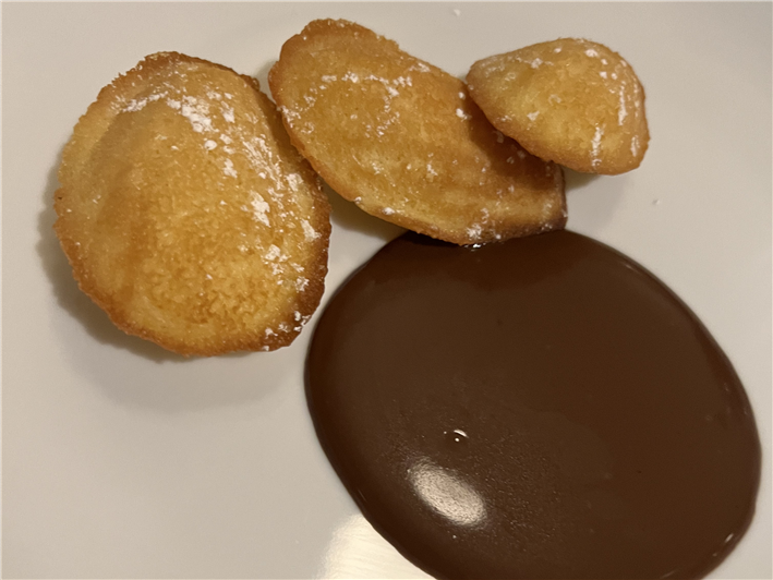 honey madeleines